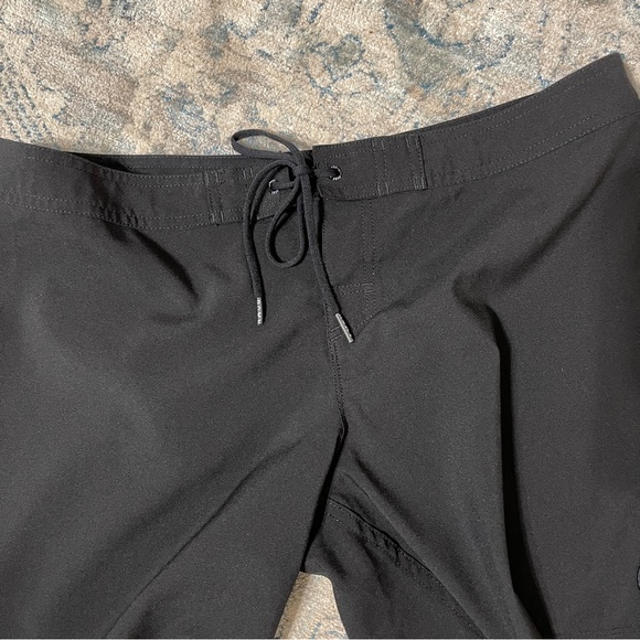 Roxy Board Shorts Black Lace Up - Picture 4 of 5